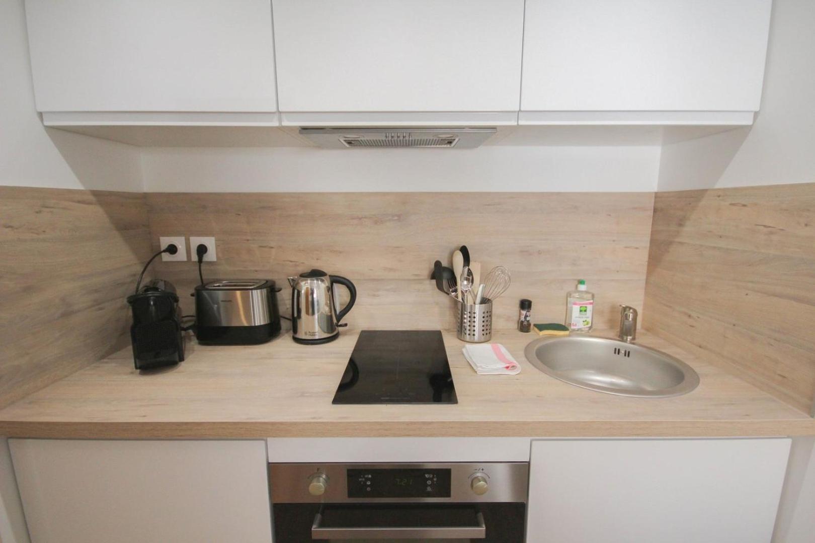Bright, Fully-Equipped Apartment In Central Lille Luaran gambar
